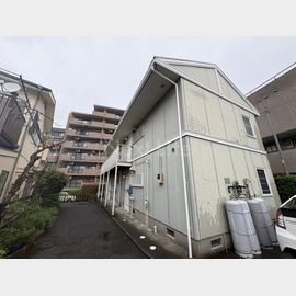 高尾駅より徒歩10分 築37年4ヶ月 2階建の賃貸物件