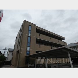 万願寺駅より徒歩4分 1階 築18年11ヶ月の賃貸物件