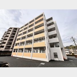 リリーヒルズ 5階 築10年11ヶ月の賃貸物件