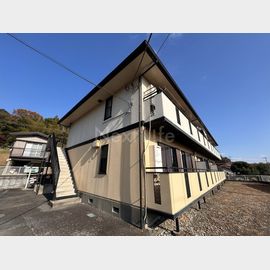 南大沢駅よりバス8分 1階 築30年10ヶ月の賃貸物件