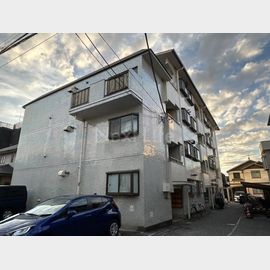 布田駅より徒歩4分 3階 築37年7ヶ月の賃貸物件