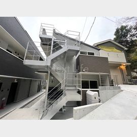 吉野町駅より徒歩10分 3階 築2年の賃貸物件