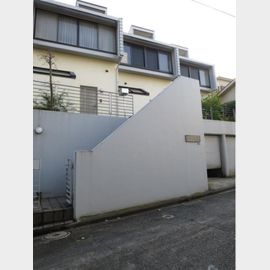 白楽駅より徒歩8分 1階 築38年7ヶ月の賃貸物件