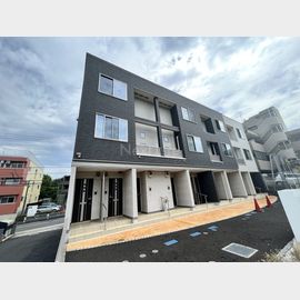 日野駅より徒歩16分 3階 築5年10ヶ月の賃貸物件