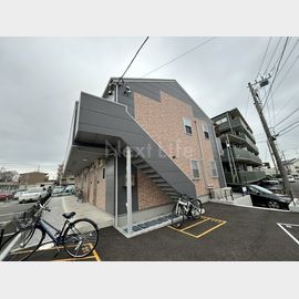 中山駅より徒歩15分 1階 築1年2ヶ月の賃貸物件