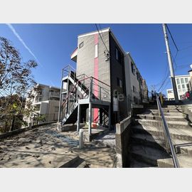 ルミエール新子安 2階 築9年8ヶ月の賃貸物件