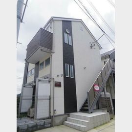 井土ヶ谷駅より徒歩4分 2階 築8年11ヶ月の賃貸物件