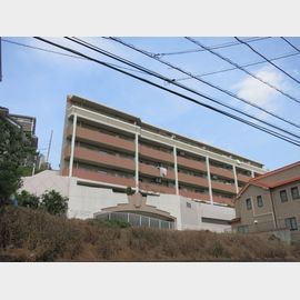 鷺沼駅より徒歩16分 4階 築29年の賃貸物件