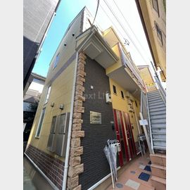 高田駅より徒歩3分 2階 築8年の賃貸物件