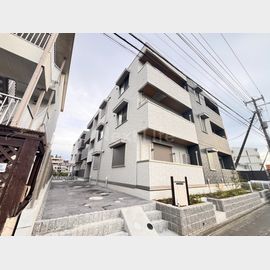 京王堀之内駅より徒歩13分 2階 築1年の賃貸物件