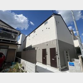 調布駅より徒歩13分 築1年3ヶ月 2階建の賃貸物件