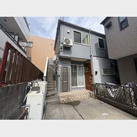 ステップハウス 2階 築21年8ヶ月の賃貸物件