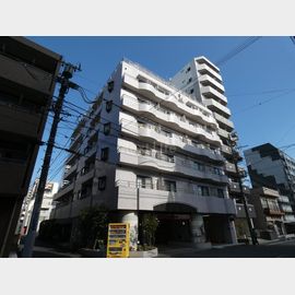 クィーンズアカデミア 8階 築37年の賃貸物件