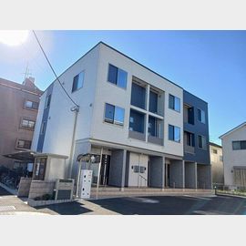 矢川駅より徒歩18分 築2年11ヶ月 3階建の賃貸物件