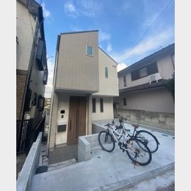 東白楽駅より徒歩6分 築5年6ヶ月 2階建の賃貸物件