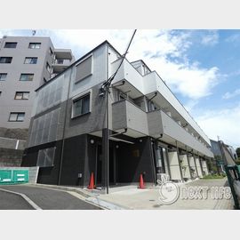 弘明寺駅より徒歩2分 3階 築8年の賃貸物件