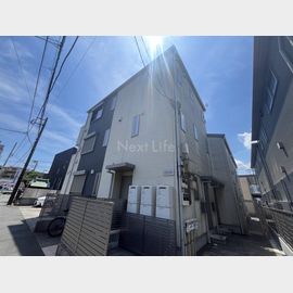 武蔵新城駅より徒歩10分 3階 築11年1ヶ月の賃貸物件