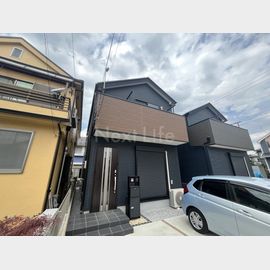 八王子駅よりバス23分 築3年9ヶ月 2階建の賃貸物件