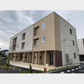 是政駅より徒歩7分 築5年9ヶ月 3階建の賃貸物件