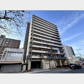 八王子駅より徒歩9分 築1年7ヶ月 13階建の賃貸物件