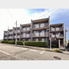 万願寺駅より徒歩7分 築20年4ヶ月 3階建の賃貸物件