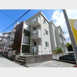 高田駅より徒歩5分 3階 築14年8ヶ月の賃貸物件