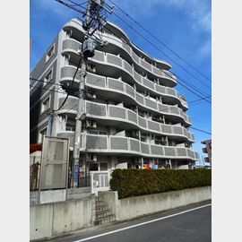 ＷＡＶＥＳ＆ＳＨＥＬＬＳの賃貸物件