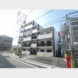 新百合ヶ丘駅より徒歩13分 築5年2ヶ月 5階建の賃貸物件