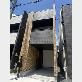 古淵駅より徒歩11分 築2年9ヶ月 3階建の賃貸物件