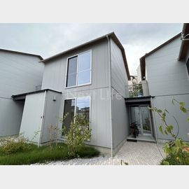 新百合ヶ丘駅より徒歩15分 新築 2階建の賃貸物件