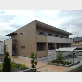 百合ヶ丘駅より徒歩11分 築6年4ヶ月 2階建の賃貸物件