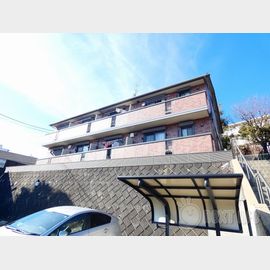 宮前平駅よりバス11分 2階 築21年の賃貸物件