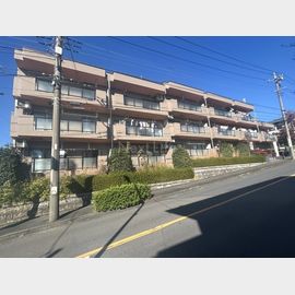 新百合ヶ丘駅より徒歩14分 1階 築28年10ヶ月の賃貸物件