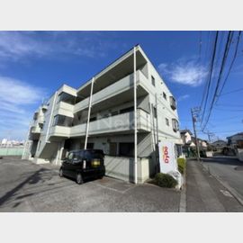 町田駅より徒歩14分 3階 築33年の賃貸物件