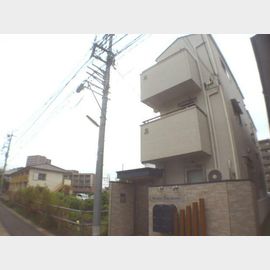 鶴川駅より徒歩6分 1階 築19年2ヶ月の賃貸物件