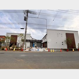 昭島駅より徒歩18分 築1年11ヶ月 2階建の賃貸物件
