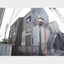 鶴間駅より徒歩2分 2階 築8年3ヶ月の賃貸物件