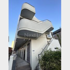 溝の口駅より徒歩15分 築38年8ヶ月 3階建の賃貸物件