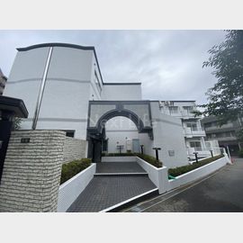 宮前平駅より徒歩4分 地下1階 築35年2ヶ月の賃貸物件