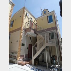 東門前駅より徒歩12分 2階 築2年11ヶ月の賃貸物件