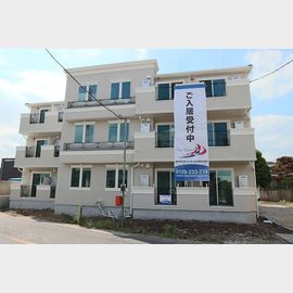 調布駅よりバス12分 1階 築4年3ヶ月の賃貸物件