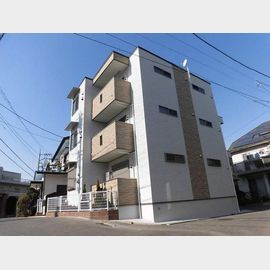 武蔵新城駅より徒歩18分 1階 築7年9ヶ月の賃貸物件