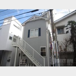 鶴見駅より徒歩12分 2階 築15年8ヶ月の賃貸物件