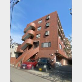 南林間駅よりバス5分 3階 築37年2ヶ月の賃貸物件