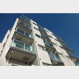 国領駅より徒歩6分 5階 築17年8ヶ月の賃貸物件