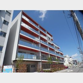 武蔵小杉駅よりバス19分 築2年10ヶ月 6階建の賃貸物件