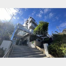 玉川学園前駅より徒歩6分 3階 築40年10ヶ月の賃貸物件