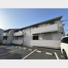 成瀬駅よりバス6分 2階 築16年4ヶ月の賃貸物件