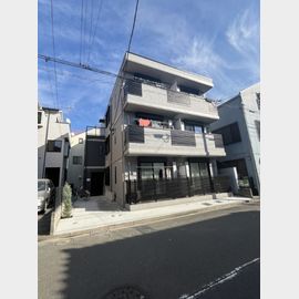 鶴見駅より徒歩18分 築2年3ヶ月 3階建の賃貸物件