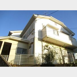 鶴川駅よりバス9分 1階 築31年の賃貸物件